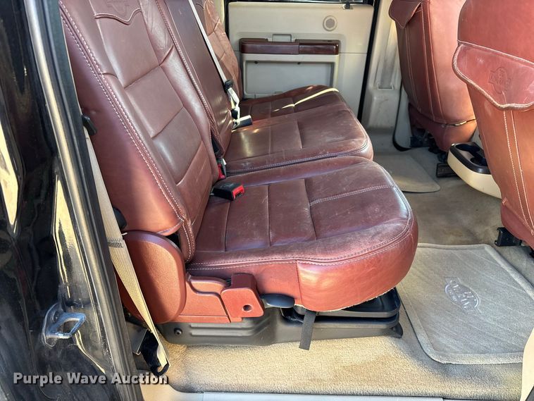 image for item FG0766 2010 Ford F250 Super Duty King Ranch Crew Cab pickup truck