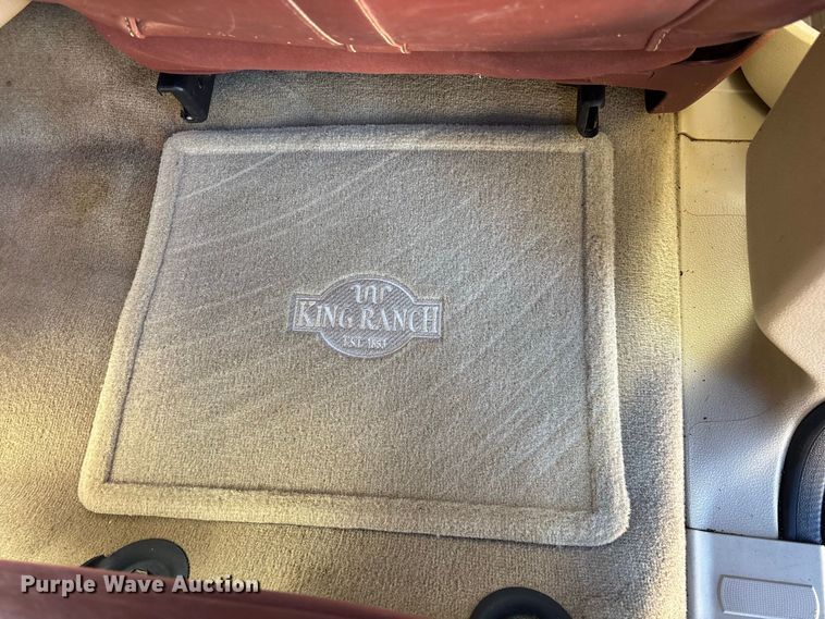 image for item FG0766 2010 Ford F250 Super Duty King Ranch Crew Cab pickup truck