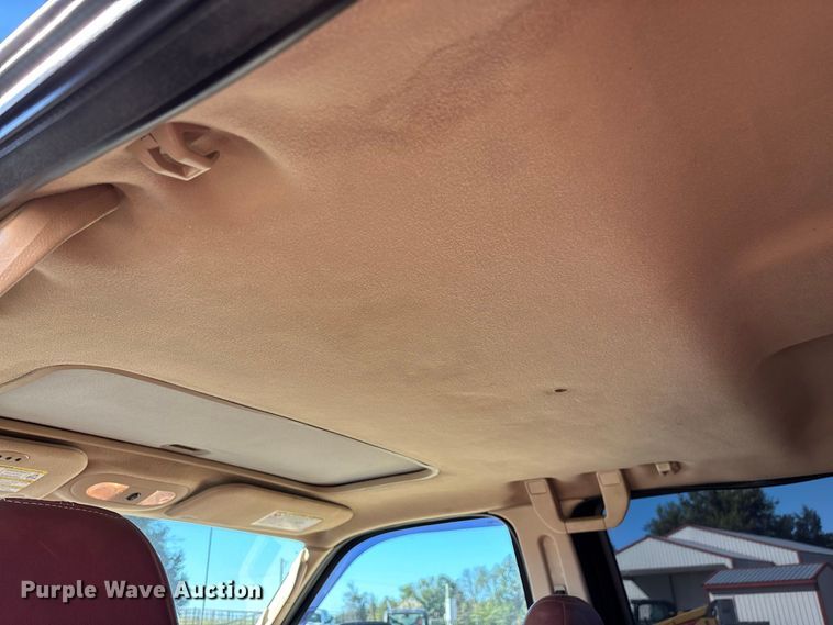 image for item FG0766 2010 Ford F250 Super Duty King Ranch Crew Cab pickup truck