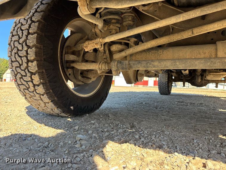 image for item FG0766 2010 Ford F250 Super Duty King Ranch Crew Cab pickup truck