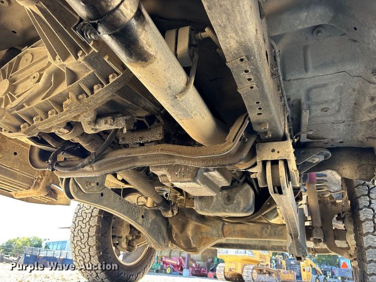 image for item FG0766 2010 Ford F250 Super Duty King Ranch Crew Cab pickup truck