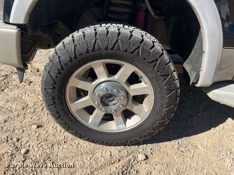 image for item FG0766 2010 Ford F250 Super Duty King Ranch Crew Cab pickup truck
