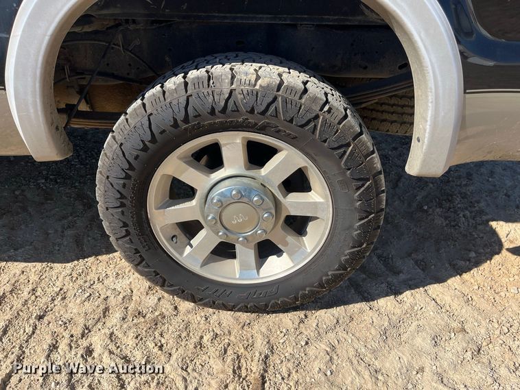 image for item FG0766 2010 Ford F250 Super Duty King Ranch Crew Cab pickup truck