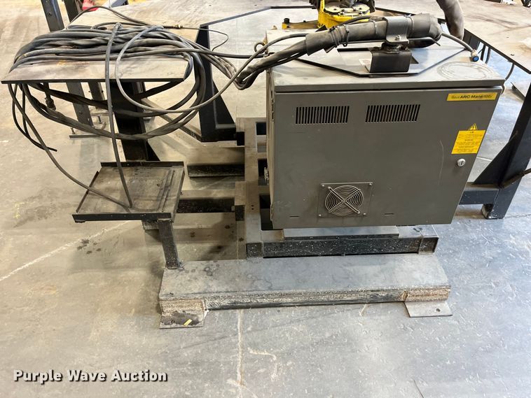 image for item FG0768 Fanuc Robot Arc Mate 100 i robotic welder