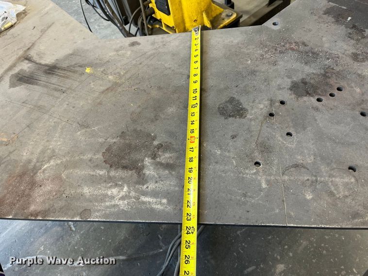 image for item FG0768 Fanuc Robot Arc Mate 100 i robotic welder