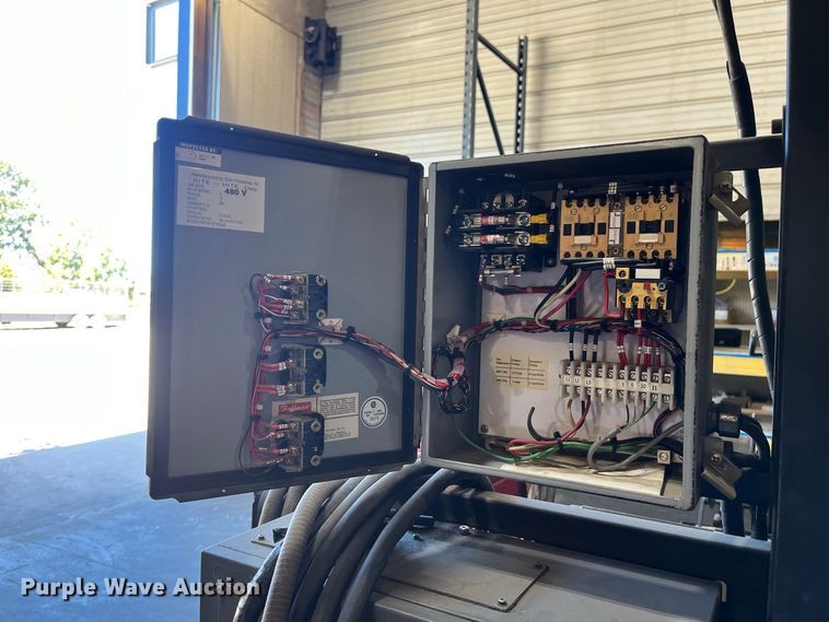 image for item FG0768 Fanuc Robot Arc Mate 100 i robotic welder