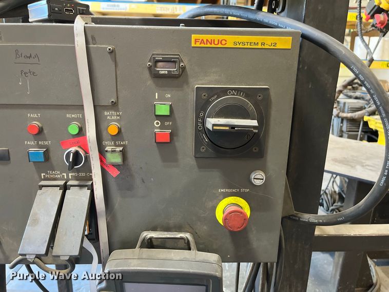 image for item FG0768 Fanuc Robot Arc Mate 100 i robotic welder