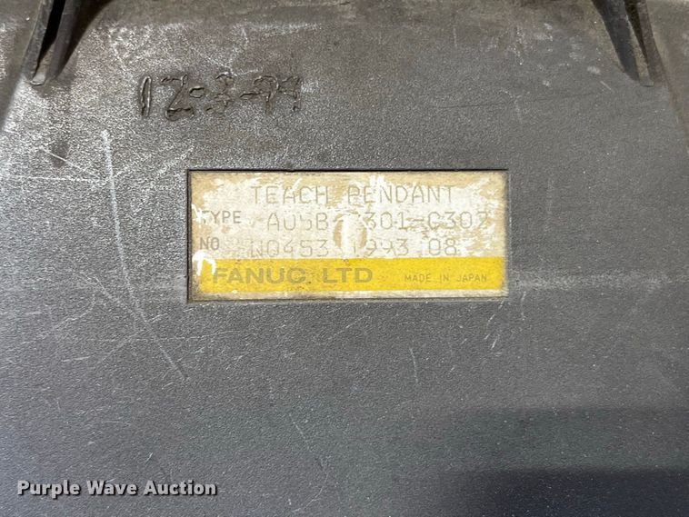 image for item FG0768 Fanuc Robot Arc Mate 100 i robotic welder