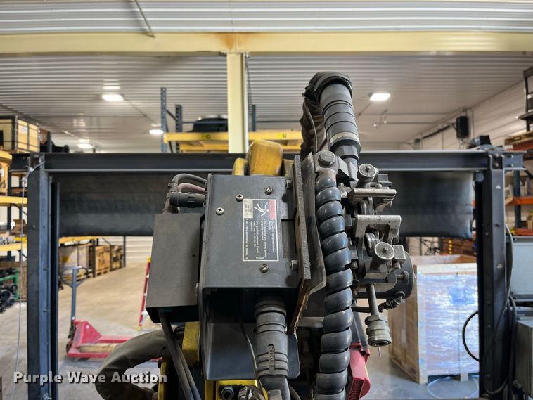 image for item FG0768 Fanuc Robot Arc Mate 100 i robotic welder