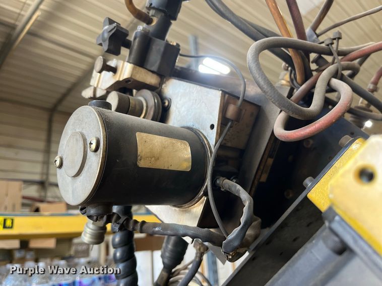 image for item FG0768 Fanuc Robot Arc Mate 100 i robotic welder