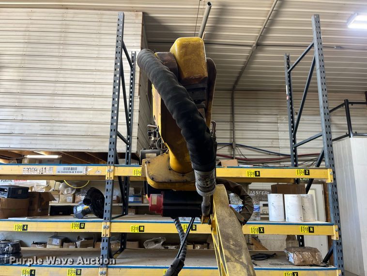 image for item FG0768 Fanuc Robot Arc Mate 100 i robotic welder