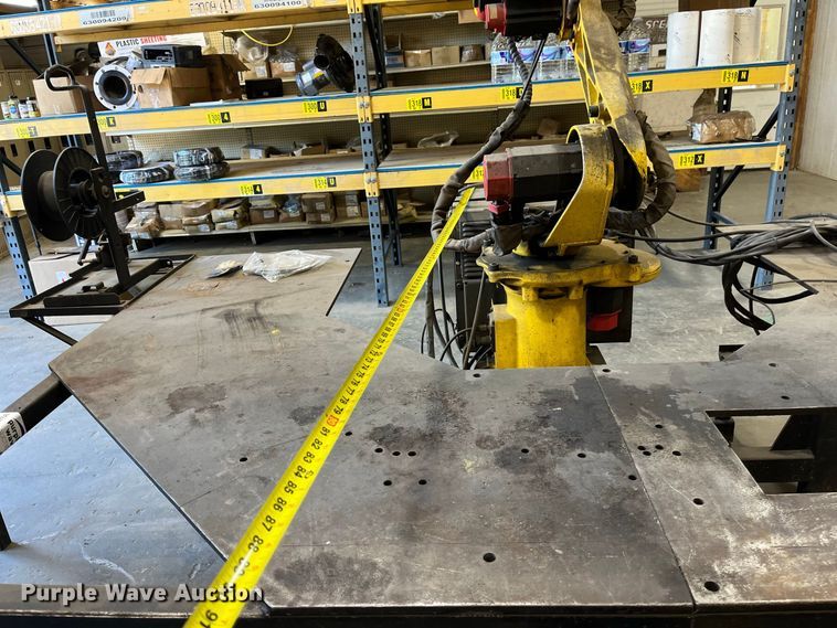 image for item FG0768 Fanuc Robot Arc Mate 100 i robotic welder