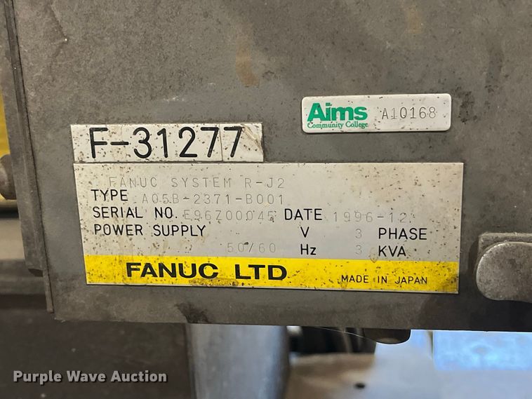 image for item FG0768 Fanuc Robot Arc Mate 100 i robotic welder