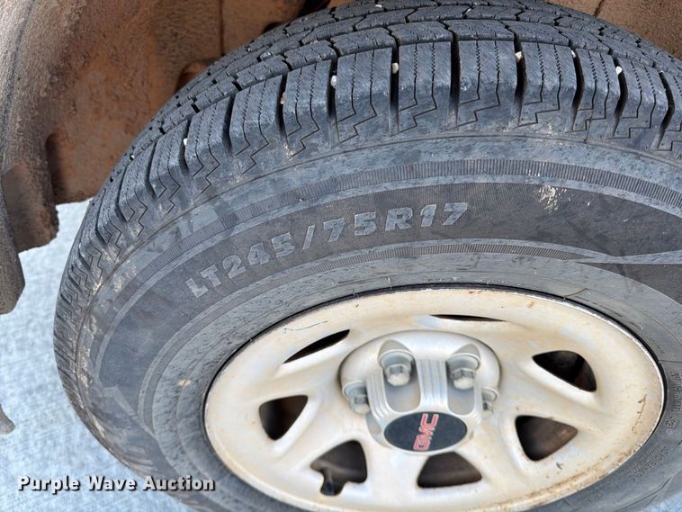 image for item FG0784 2017 GMC Sierra 1500 pickup truck