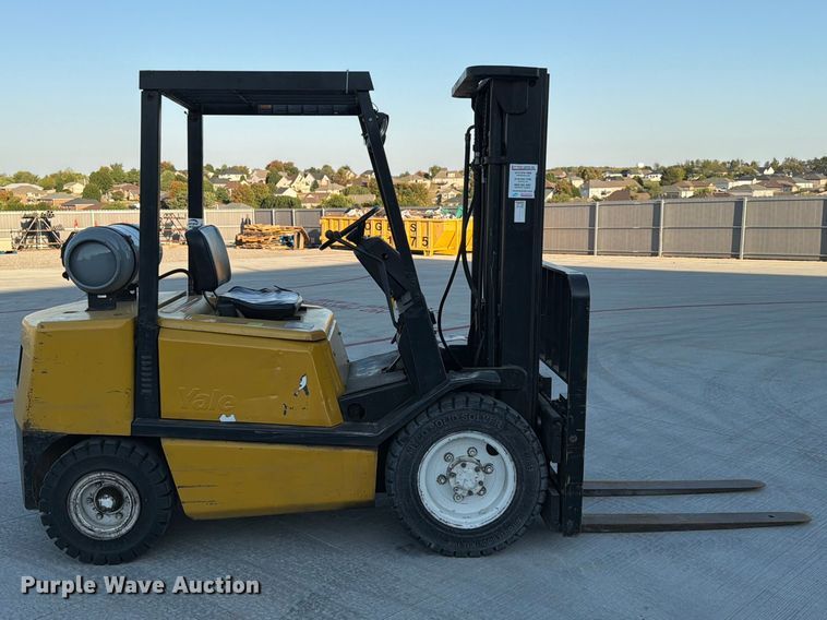 image for item FG0785 Yale GLP060TENUAE086 forklift