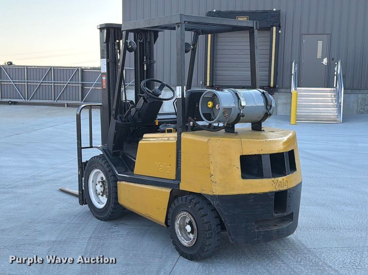 image for item FG0785 Yale GLP060TENUAE086 forklift