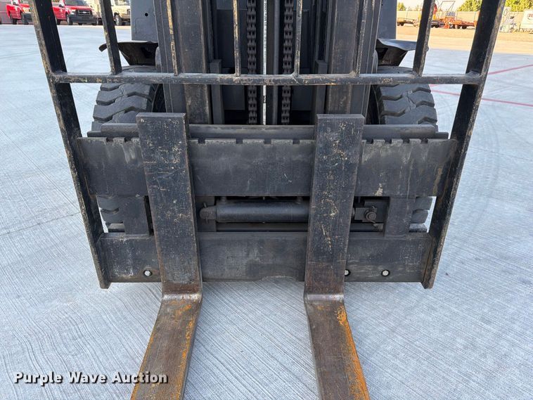 image for item FG0785 Yale GLP060TENUAE086 forklift