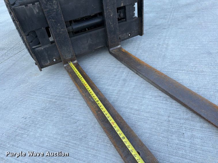 image for item FG0785 Yale GLP060TENUAE086 forklift