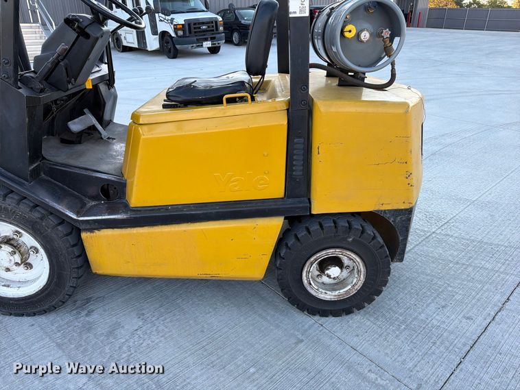 image for item FG0785 Yale GLP060TENUAE086 forklift