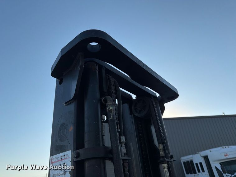 image for item FG0785 Yale GLP060TENUAE086 forklift