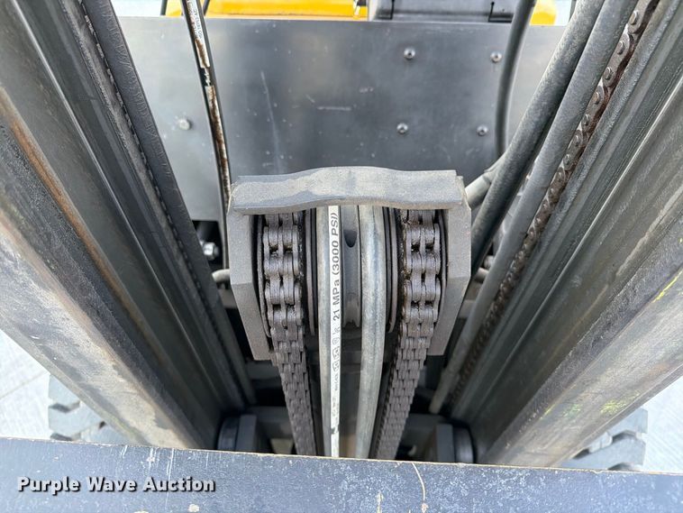 image for item FG0785 Yale GLP060TENUAE086 forklift