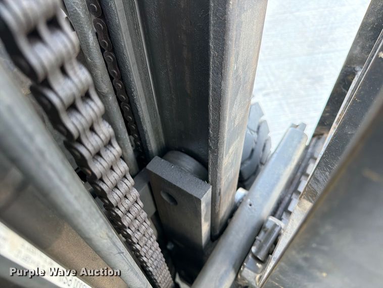 image for item FG0785 Yale GLP060TENUAE086 forklift