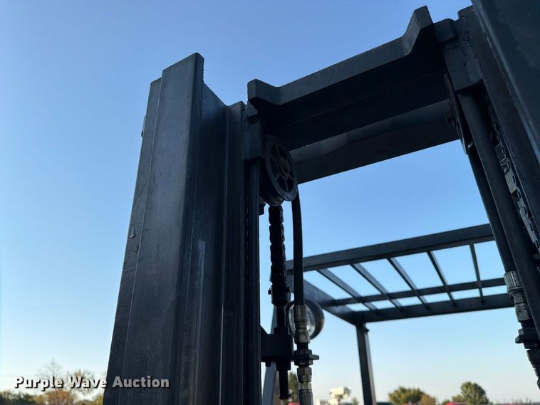 image for item FG0785 Yale GLP060TENUAE086 forklift