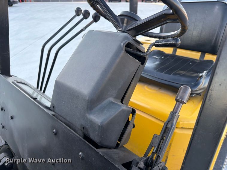 image for item FG0785 Yale GLP060TENUAE086 forklift