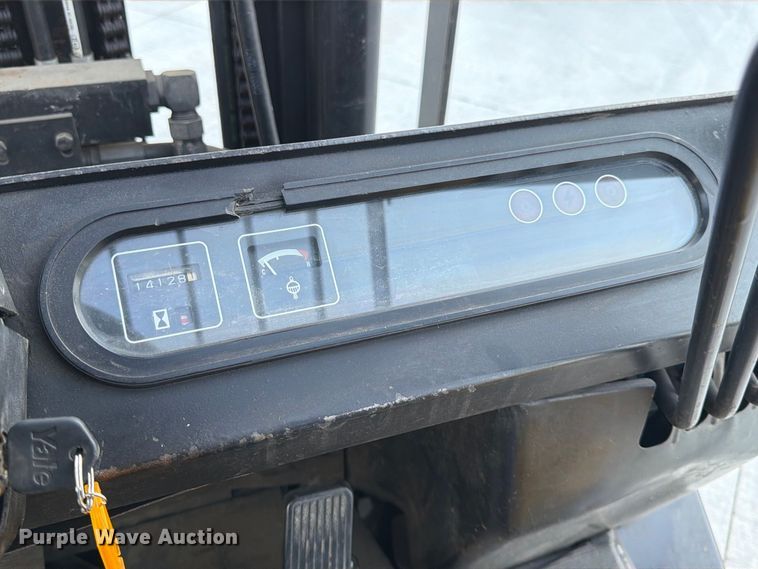 image for item FG0785 Yale GLP060TENUAE086 forklift