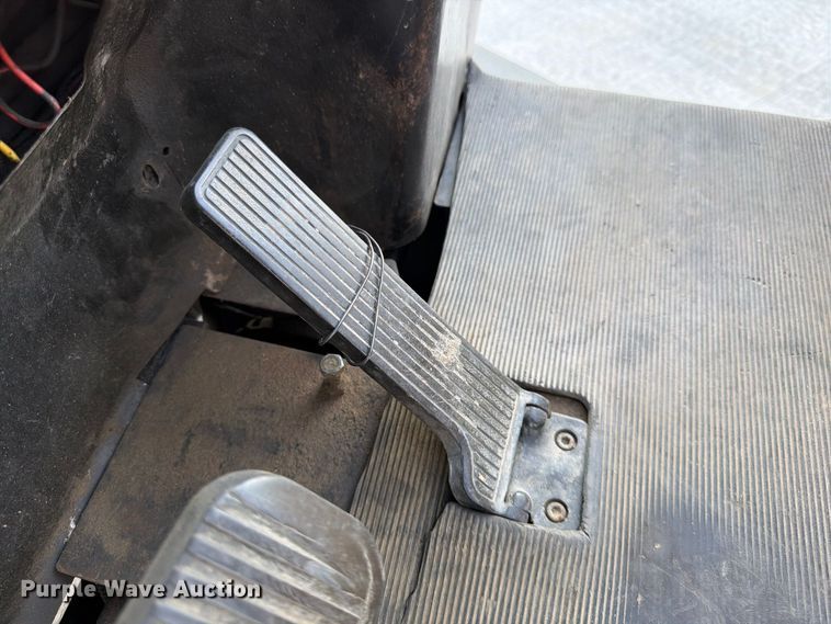 image for item FG0785 Yale GLP060TENUAE086 forklift