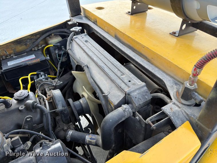 image for item FG0785 Yale GLP060TENUAE086 forklift