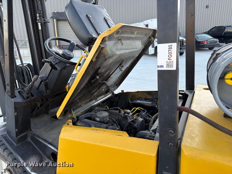 image for item FG0785 Yale GLP060TENUAE086 forklift