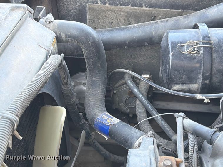 image for item FG0785 Yale GLP060TENUAE086 forklift