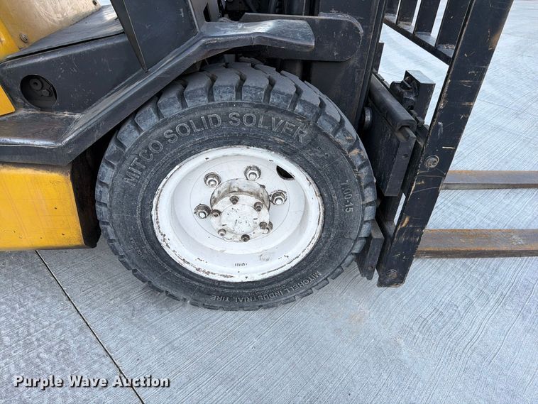 image for item FG0785 Yale GLP060TENUAE086 forklift