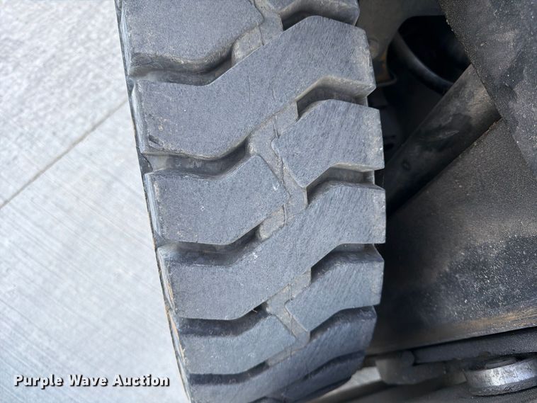 image for item FG0785 Yale GLP060TENUAE086 forklift