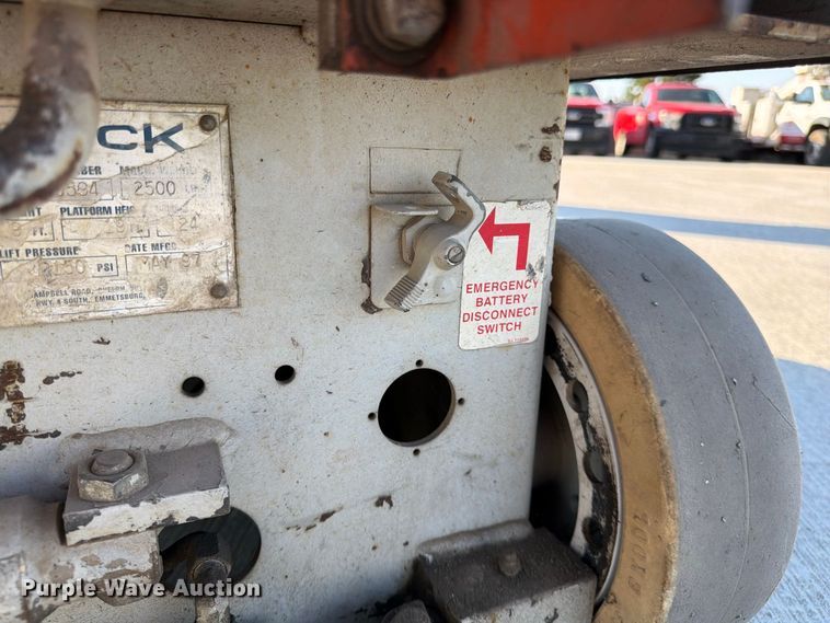 image for item FG0786 1997 Skyjack SJM 3219 scissor lift