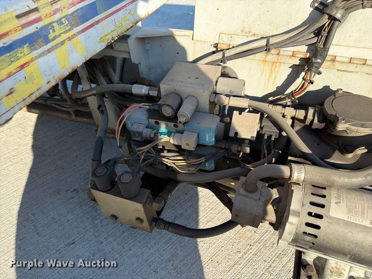 image for item FG0786 1997 Skyjack SJM 3219 scissor lift