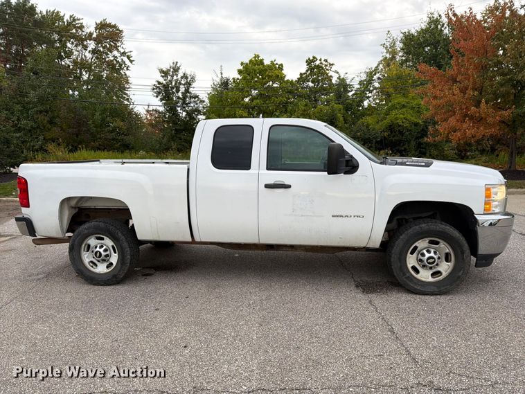 image for item FG3032 2013 Chevrolet Silverado 2500HD Ext. Cab pickup truck
