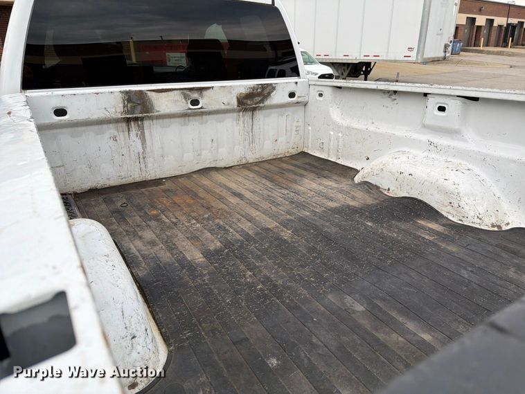 image for item FG3032 2013 Chevrolet Silverado 2500HD Ext. Cab pickup truck