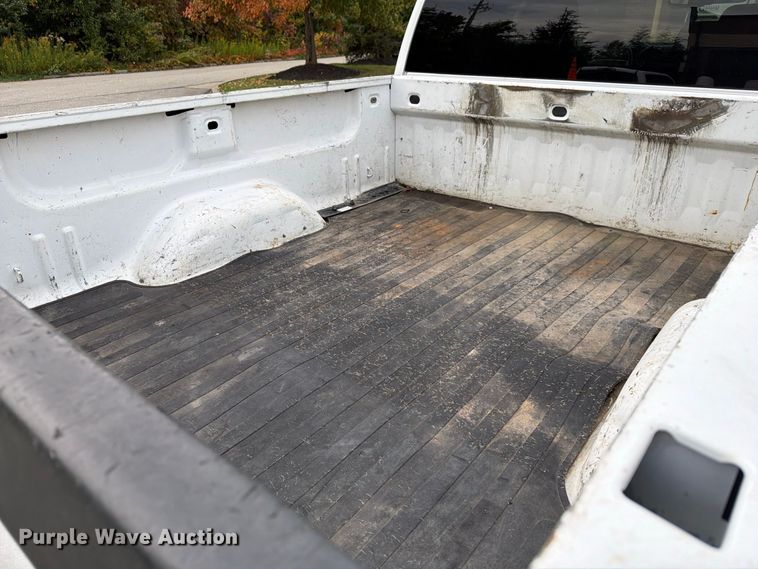image for item FG3032 2013 Chevrolet Silverado 2500HD Ext. Cab pickup truck