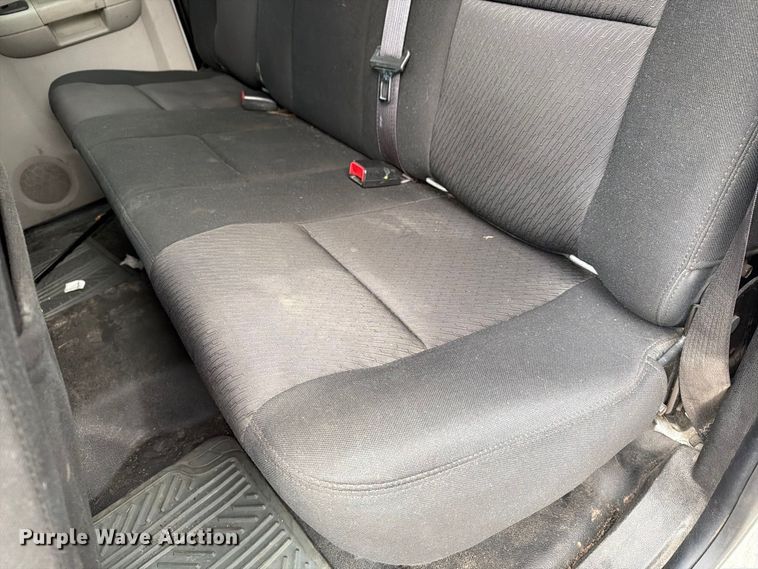image for item FG3032 2013 Chevrolet Silverado 2500HD Ext. Cab pickup truck