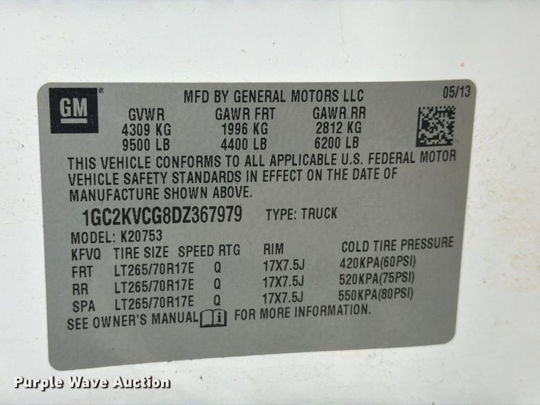 image for item FG3032 2013 Chevrolet Silverado 2500HD Ext. Cab pickup truck