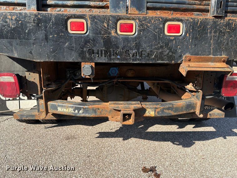 image for item FG3033 2010 Chevrolet Silverado 3500HD Crew Cab flatbed pickup truck
