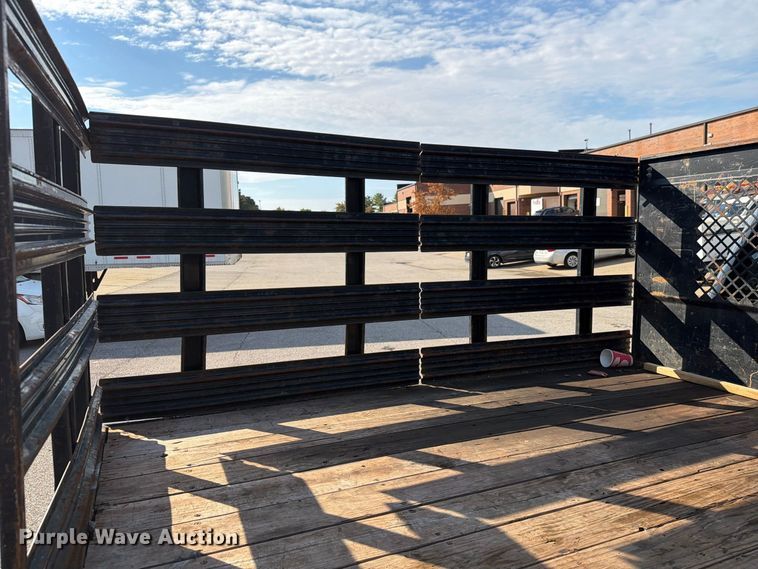 image for item FG3033 2010 Chevrolet Silverado 3500HD Crew Cab flatbed pickup truck