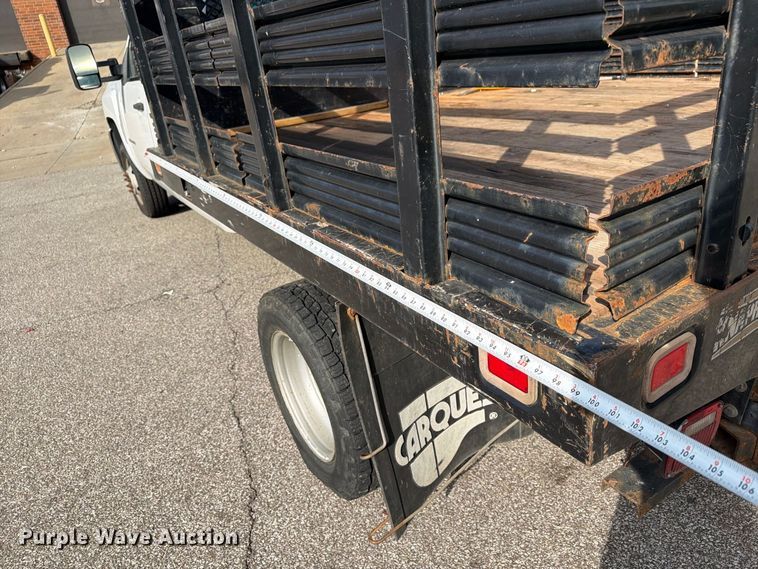 image for item FG3033 2010 Chevrolet Silverado 3500HD Crew Cab flatbed pickup truck