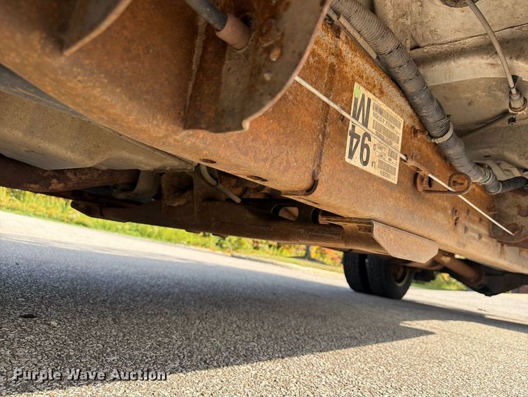 image for item FG3033 2010 Chevrolet Silverado 3500HD Crew Cab flatbed pickup truck