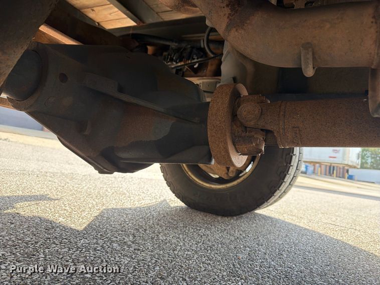 image for item FG3033 2010 Chevrolet Silverado 3500HD Crew Cab flatbed pickup truck