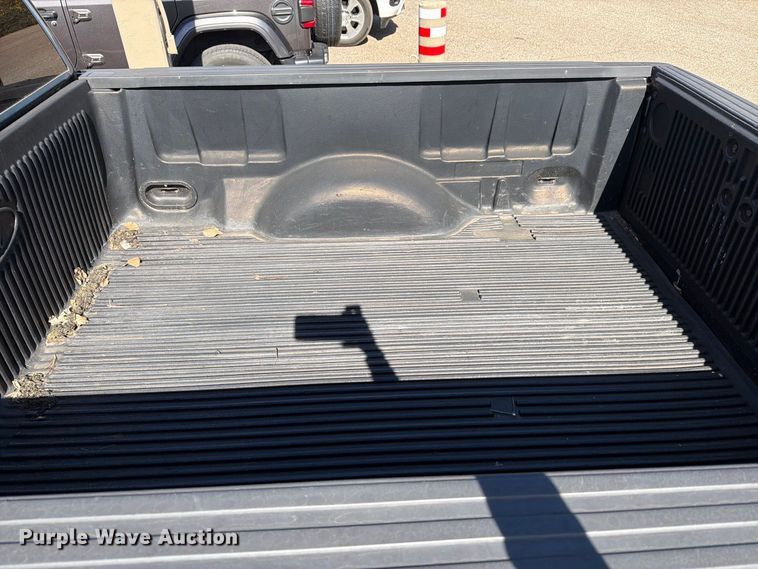 image for item FG3042 2013 Ford F150 Ext. Cab pickup truck