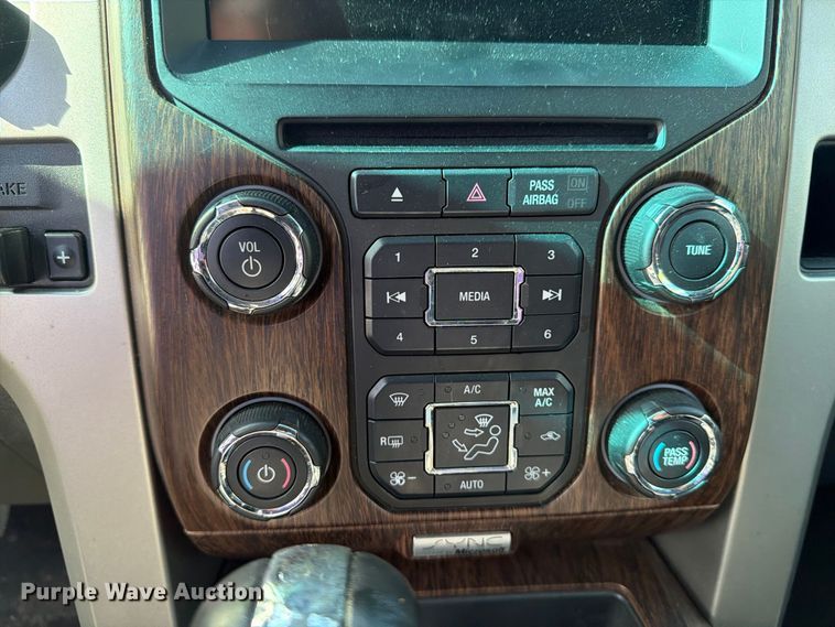 image for item FG3042 2013 Ford F150 Ext. Cab pickup truck