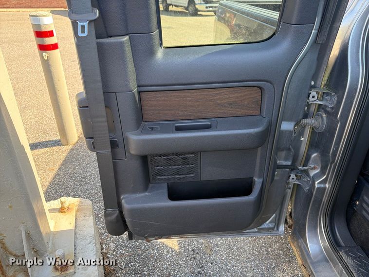 image for item FG3042 2013 Ford F150 Ext. Cab pickup truck